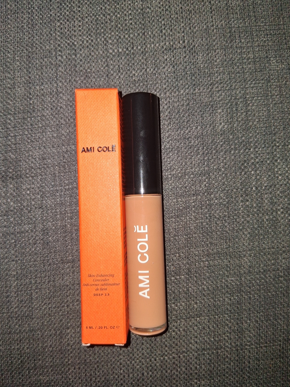 NEW Ami Colé Skin-Enhancing Concealer BNIB [ Shade-DEEP]